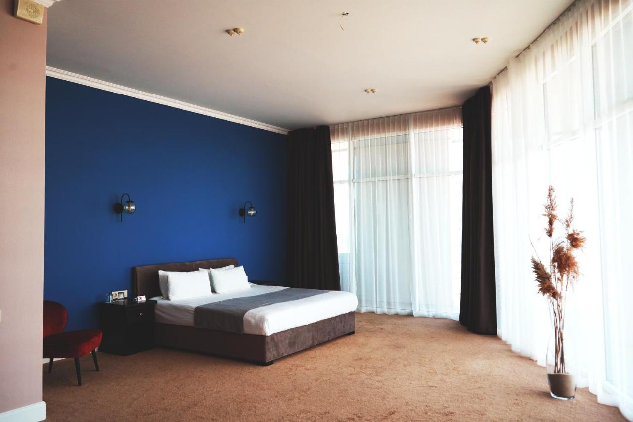 Hotel Bugaz Sea View à Gribovka Extérieur photo
