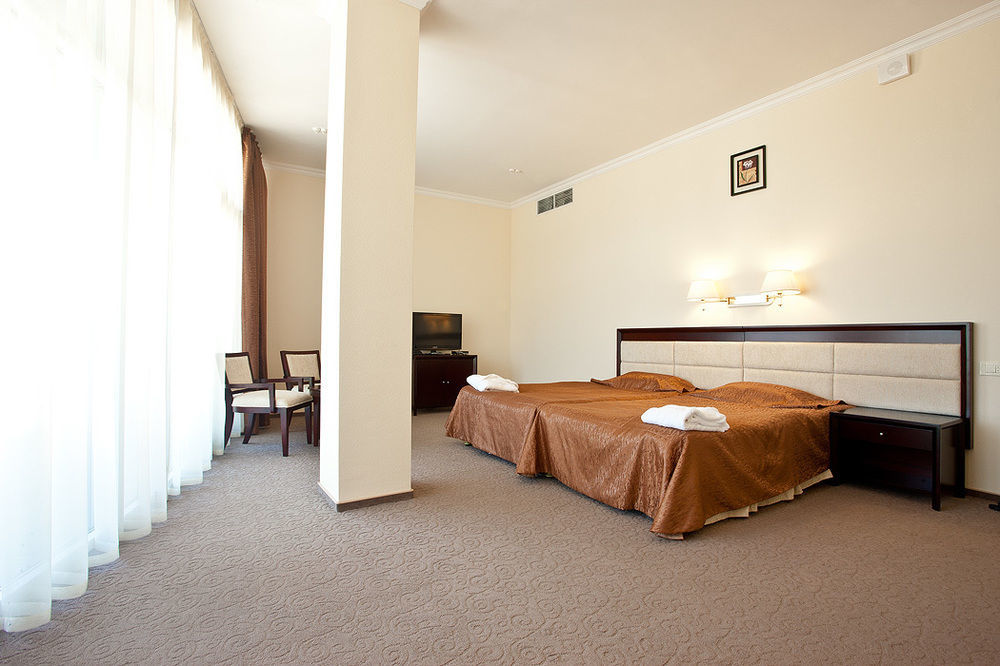 Hotel Bugaz Sea View à Gribovka Extérieur photo