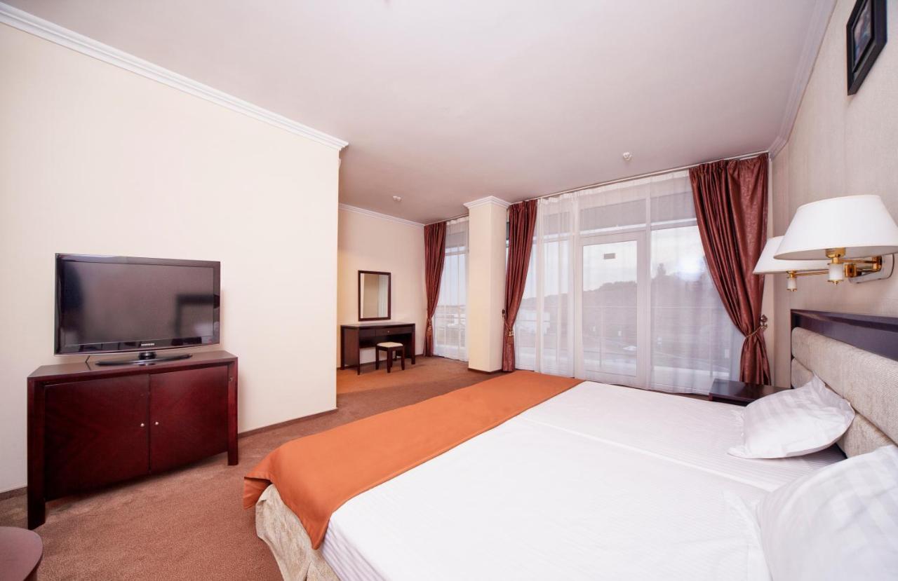 Hotel Bugaz Sea View à Gribovka Extérieur photo