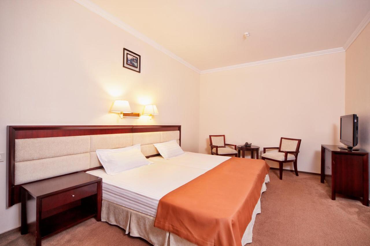 Hotel Bugaz Sea View à Gribovka Extérieur photo